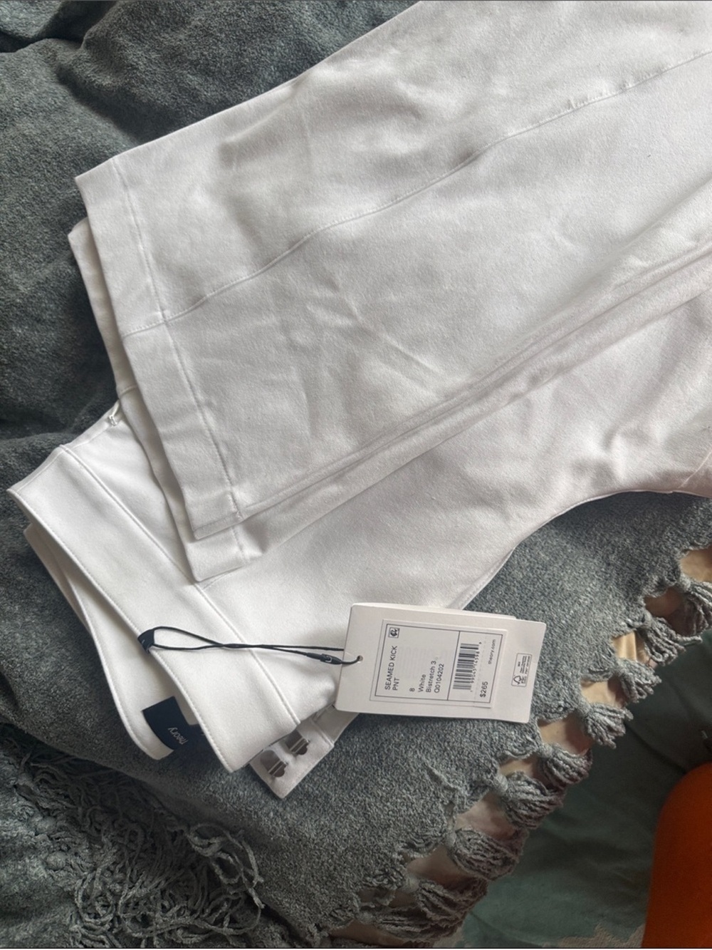 Theory White Cropped Flare Pants - Picture 5 of 5